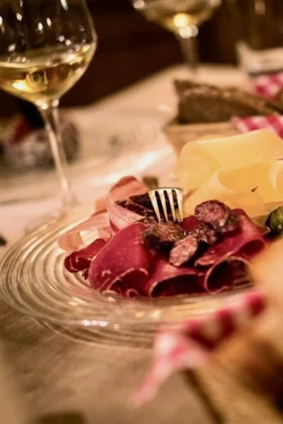 1818 Eat & Drink — food