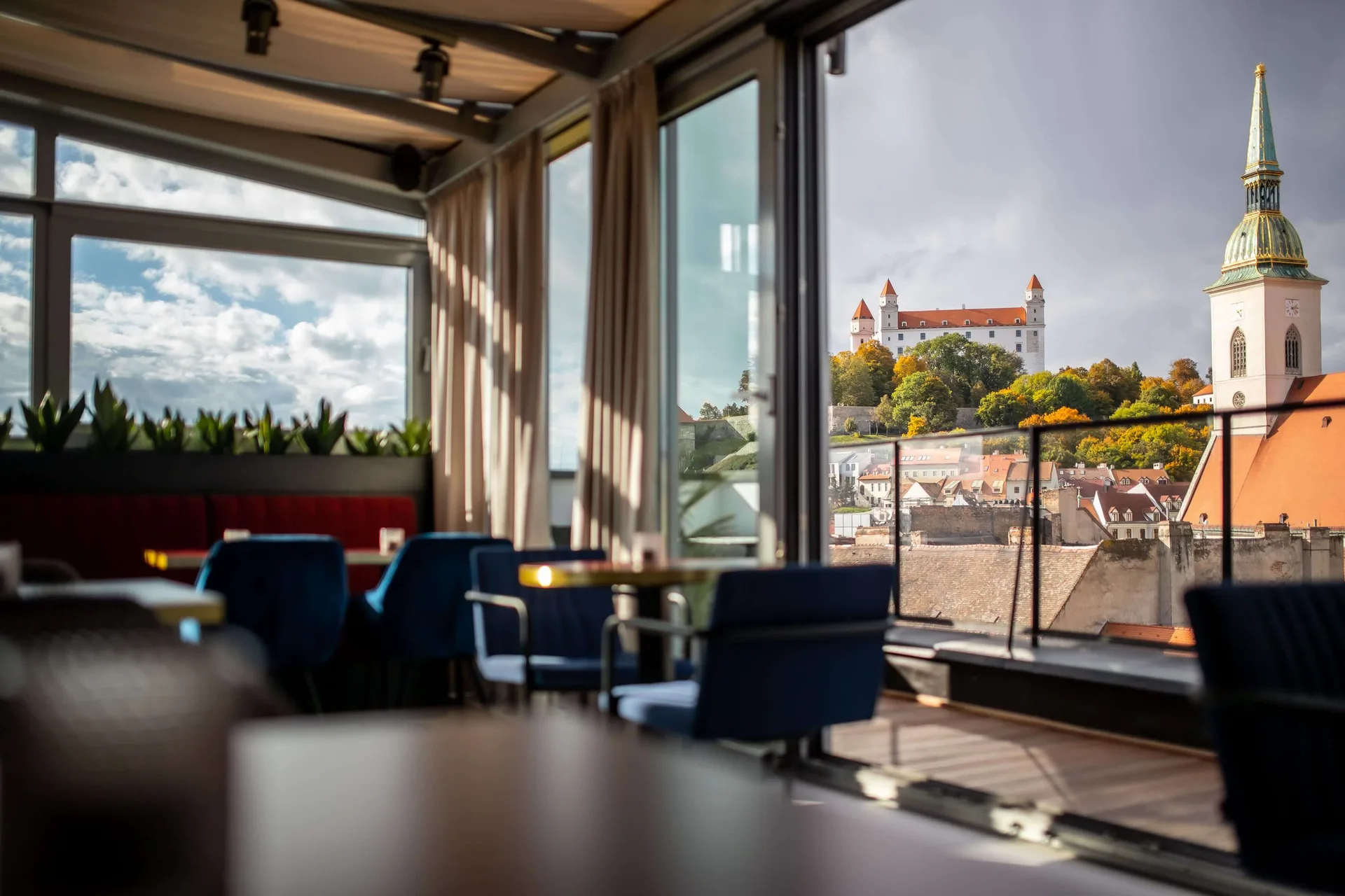 SKY bar & restaurant — photo 16