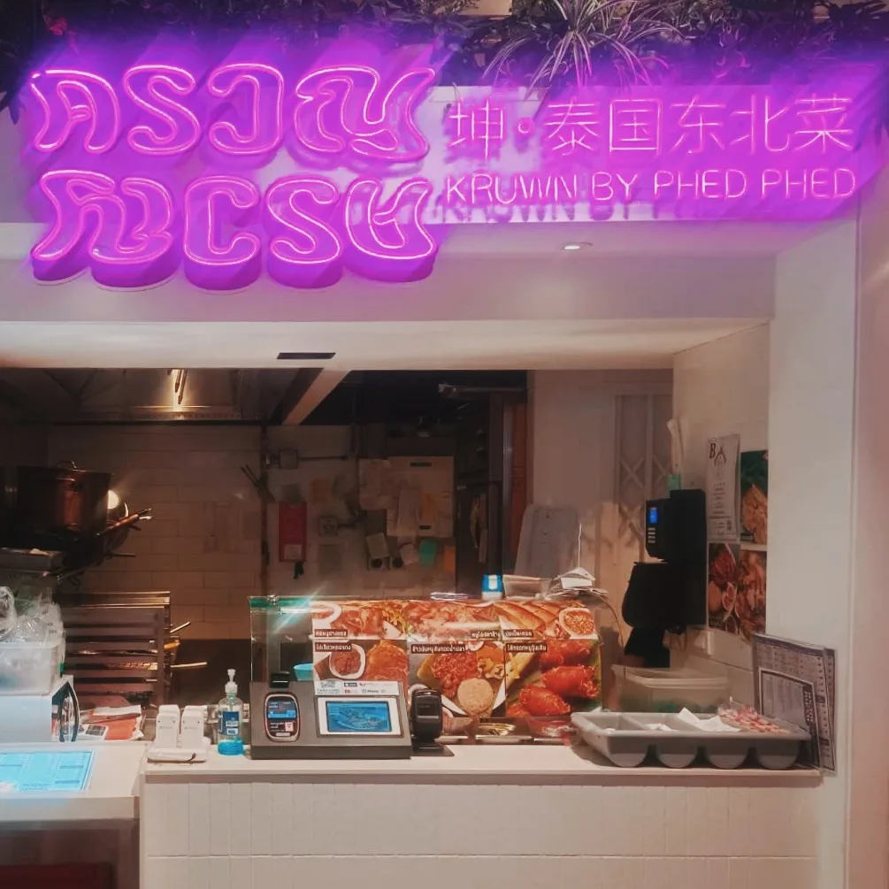 Phed Phed Bistro — atmosphere