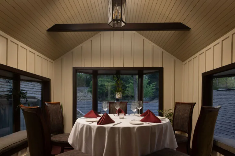 The Log Cabin — photo 18