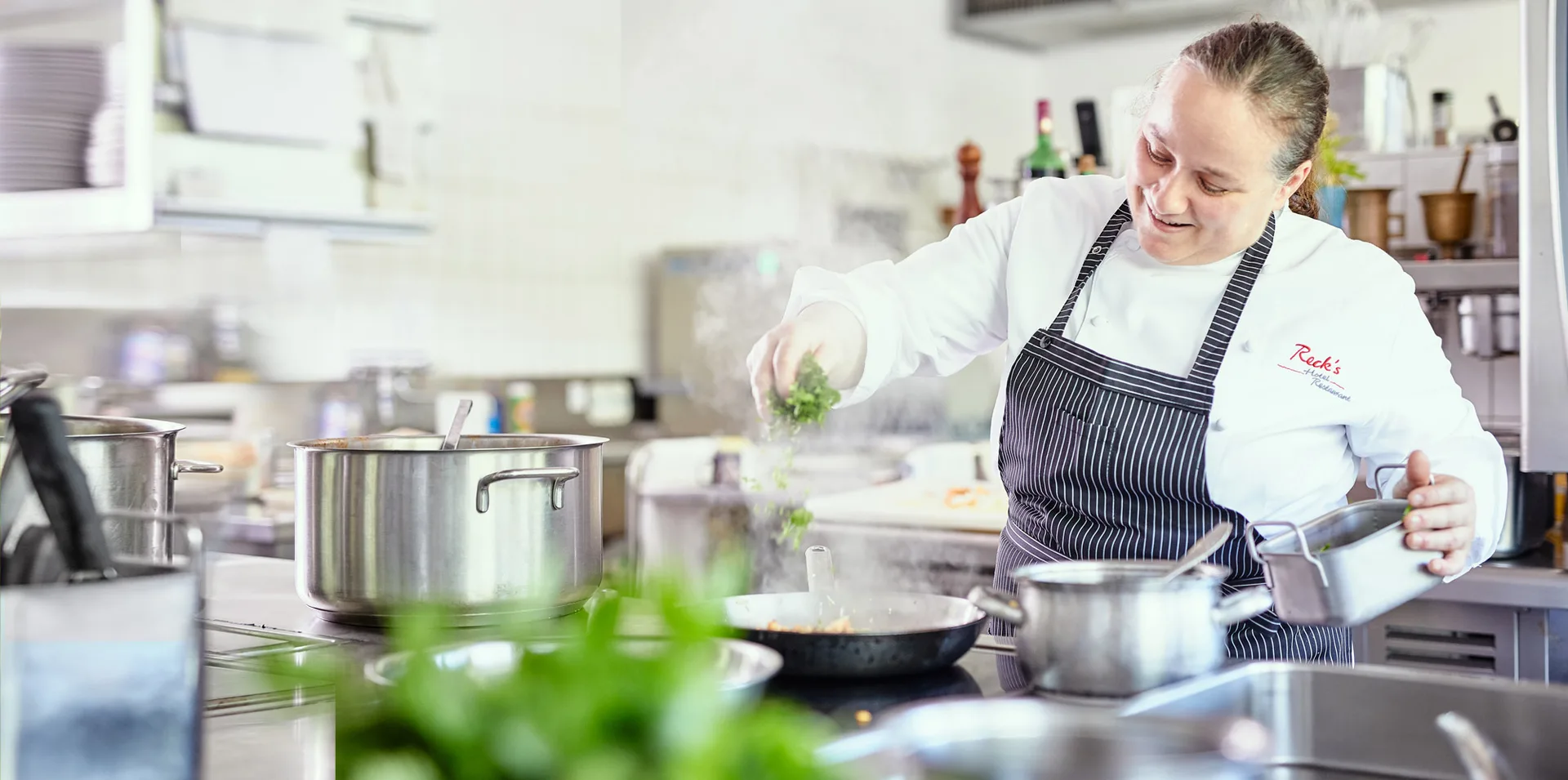 Reck's — kitchen