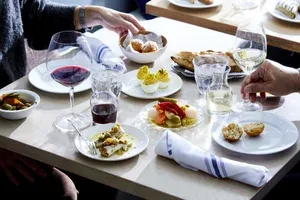 Boro6 Wine Bar — photo 8