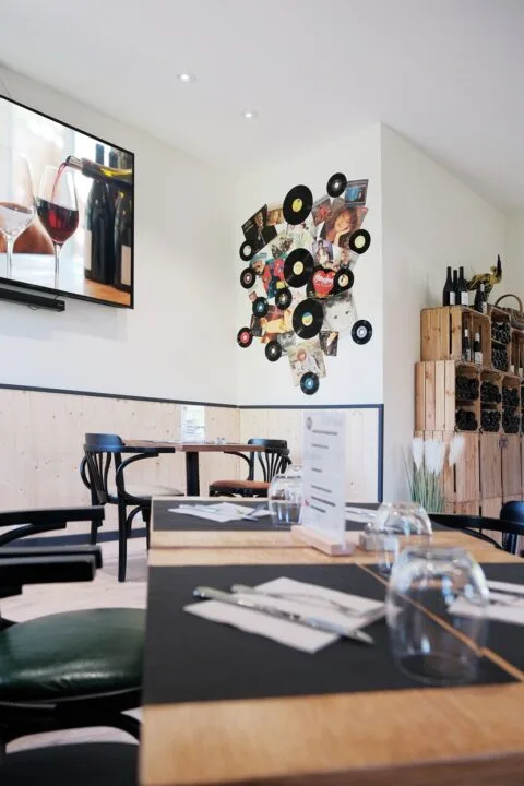 Auberge de Port Vallières — atmosphere