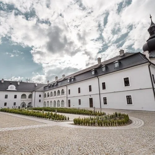 Reštaurácia SONGE Chateau Appony — photo 23