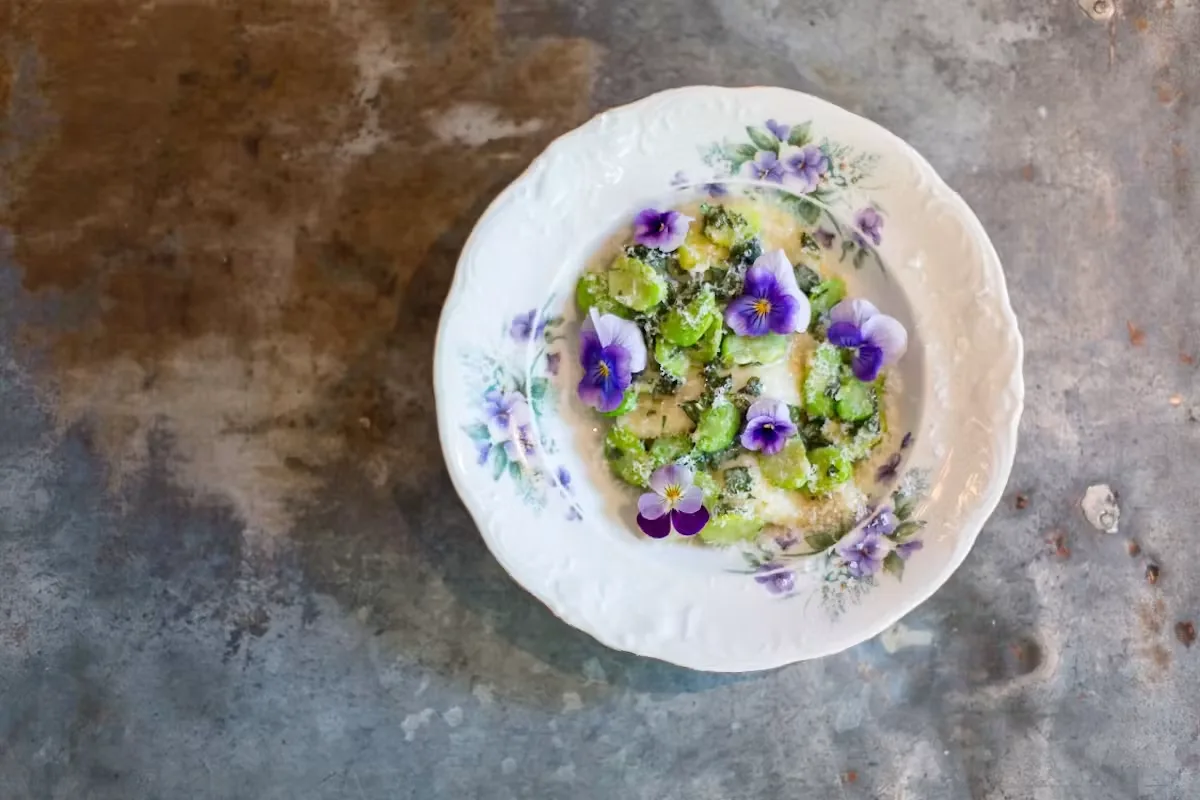 Rose’s Luxury — food