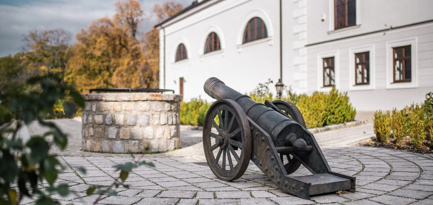 Reštaurácia SONGE Chateau Appony — photo 46