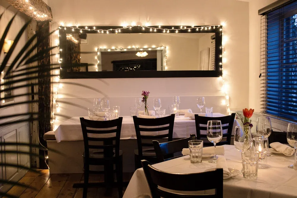 2 Hopewell Bistro — photo 4