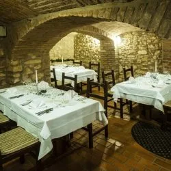 Erhardt Étterem és Panzió, Kézműves Pékség — photo 6