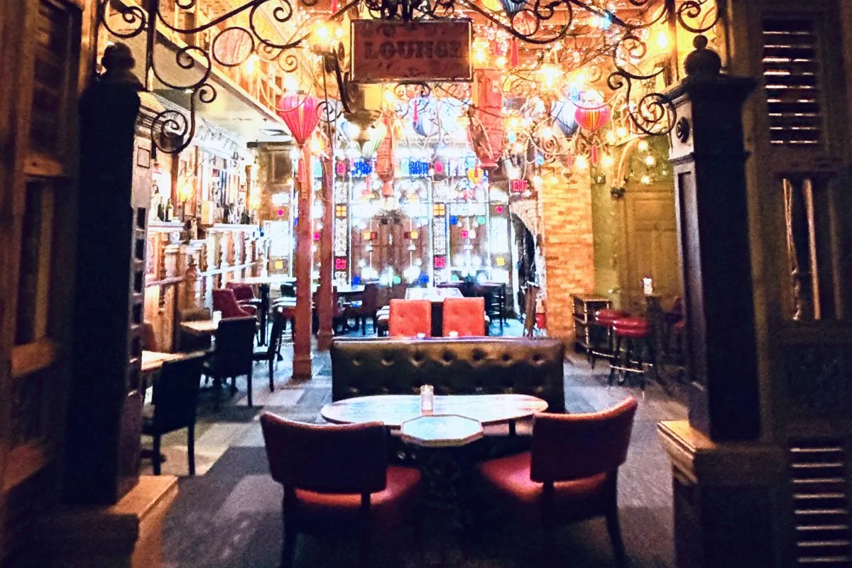 The Tavern — atmosphere