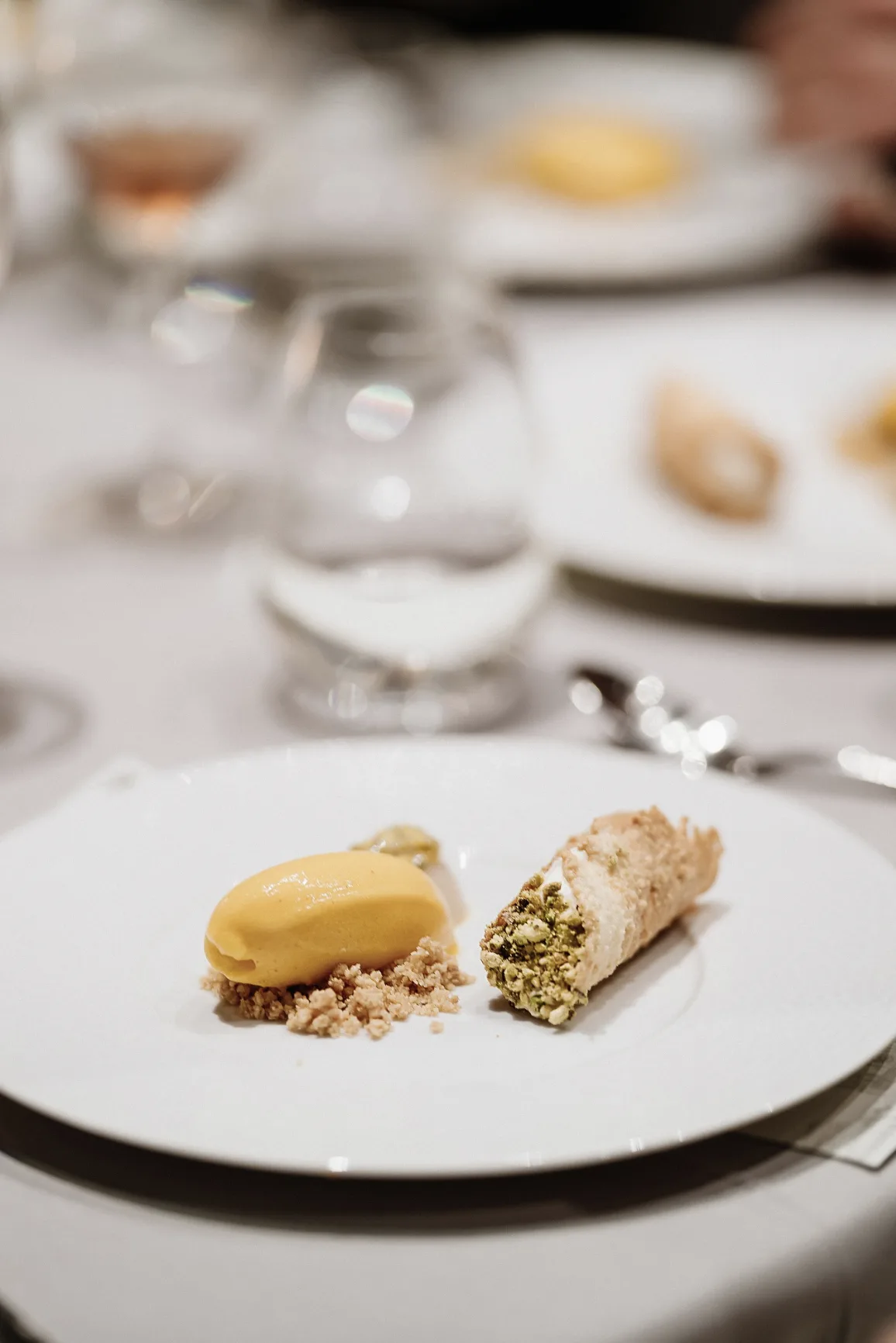 Apvalaus Stalo Klubo — food