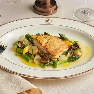 The Commodore - A Bartolotta Restaurant — photo 9
