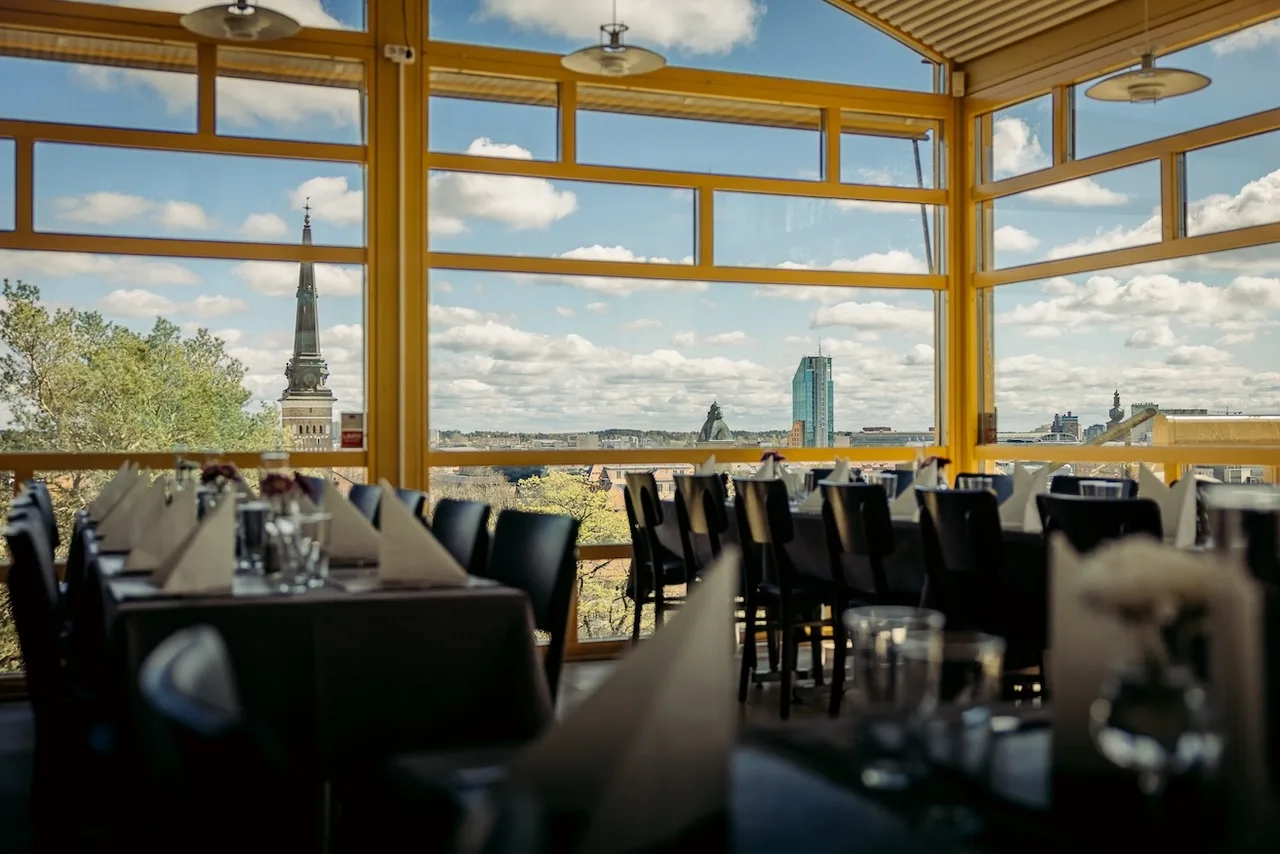 Djäknebergets Restaurang — atmosphere