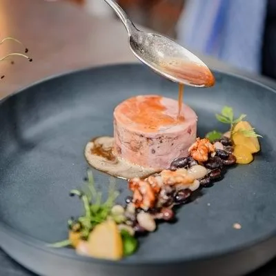Zur Waage M.E.B. — food