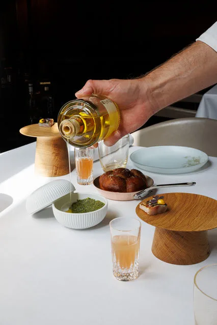 Trente-Trois — kitchen