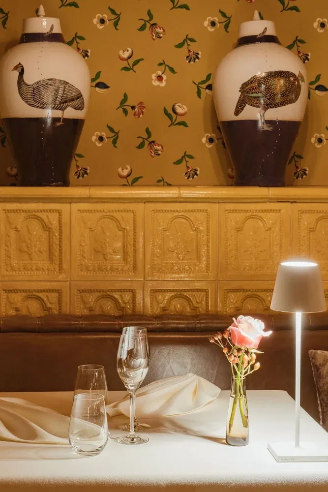 La Brezza — atmosphere