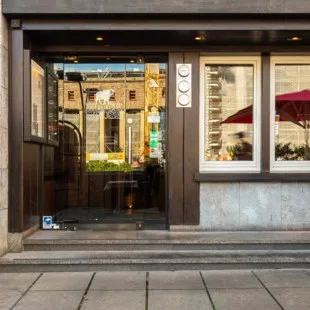 BLOCK HOUSE Stuttgart Arnulf-Klett-Platz, Stuttgart