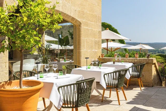 Le Vieux Castillon — atmosphere