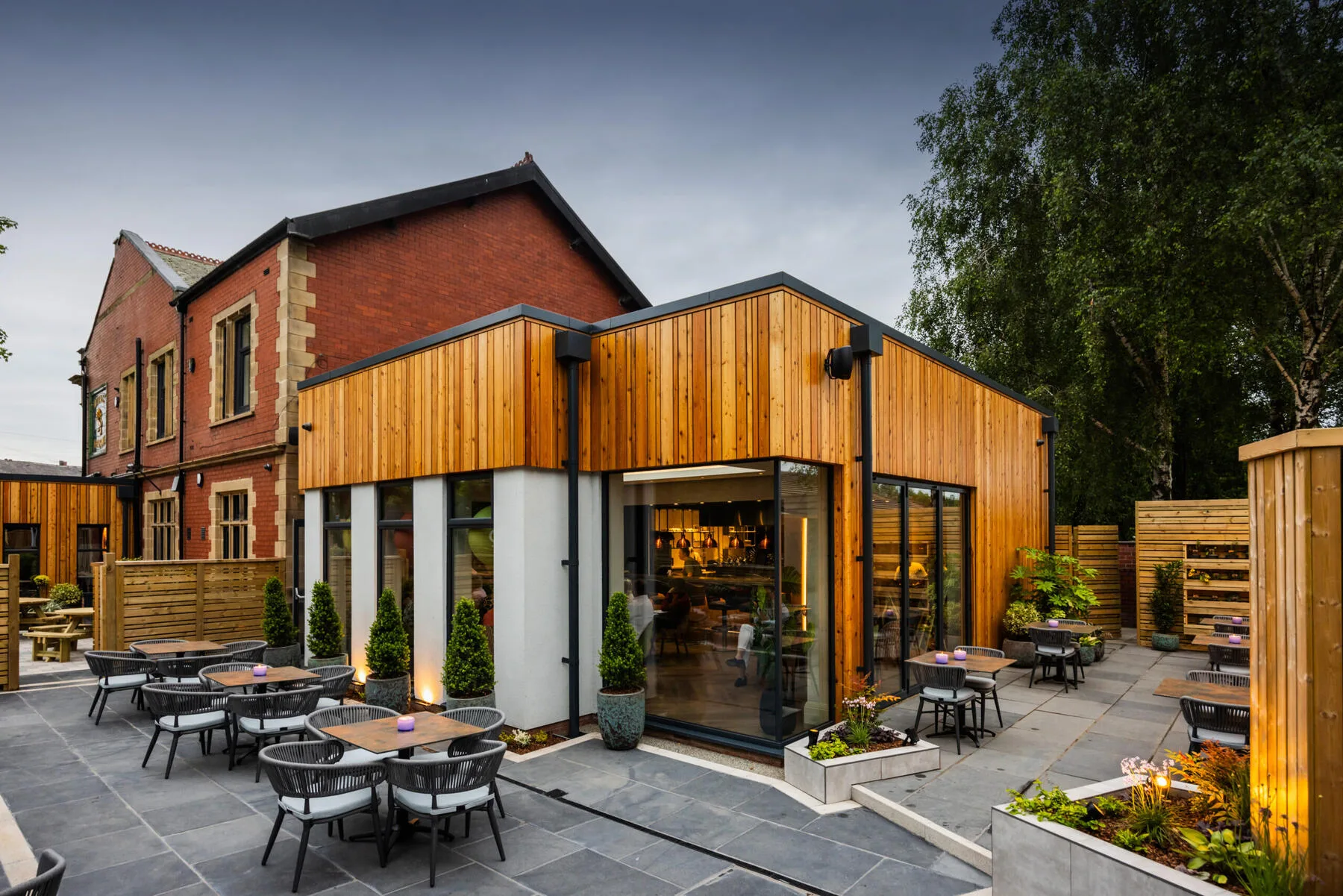 Riverside Bar & Kitchen — photo 14