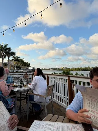 Salt Rock Grill — photo 4
