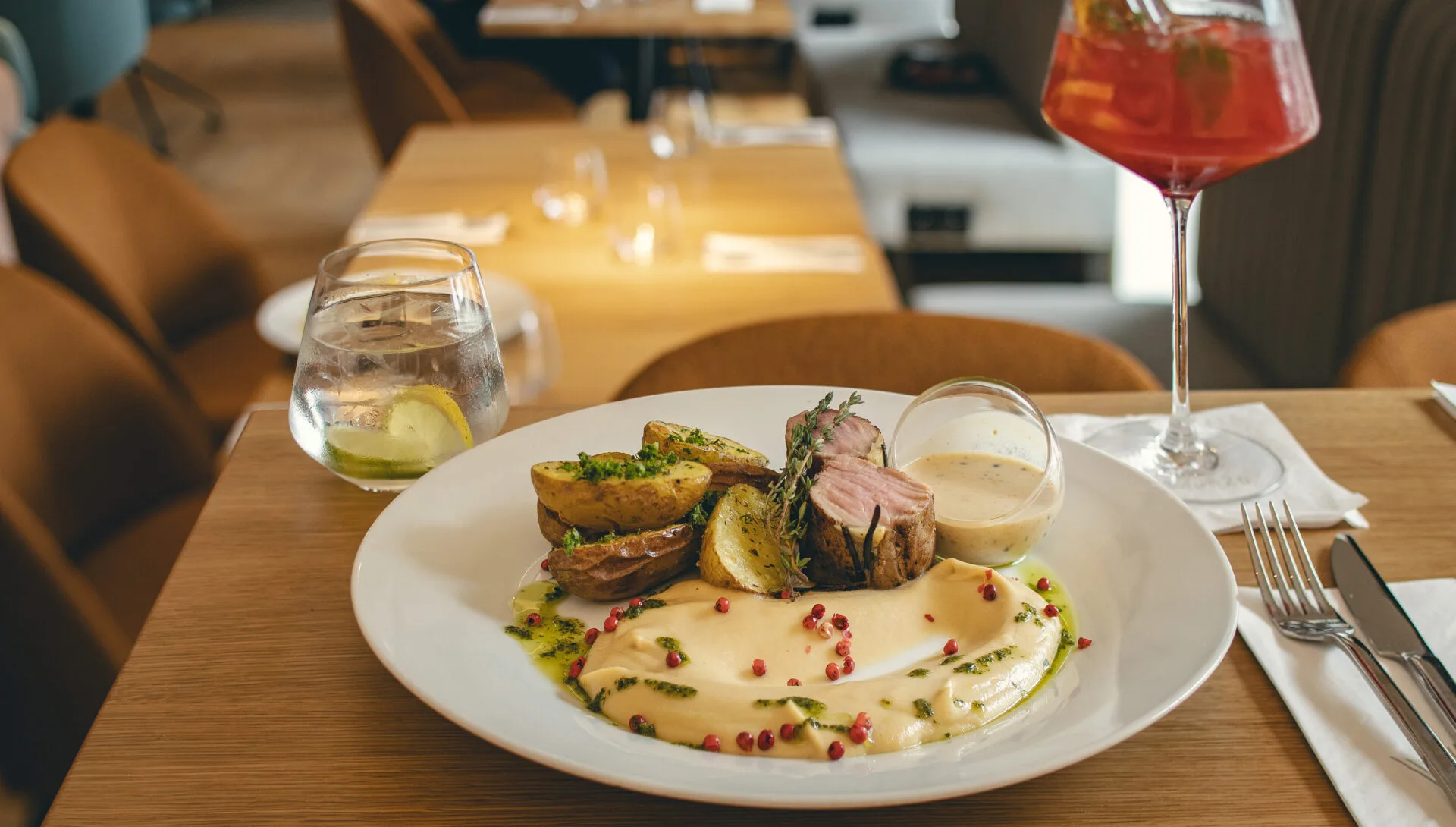 KAVÁRNA & BISTRO BRONZO — photo 9