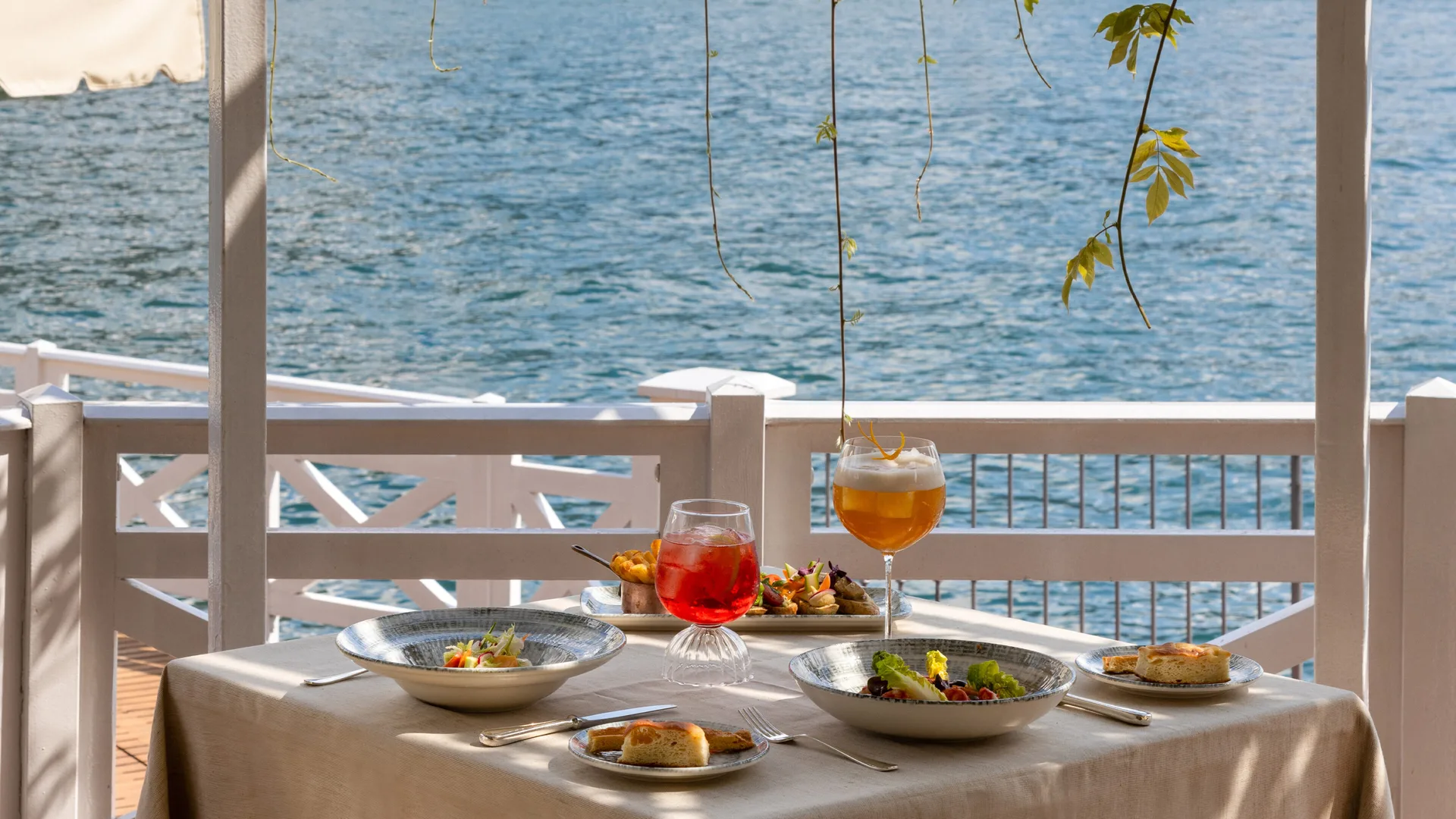 Veranda at Villa d'Este — photo 53