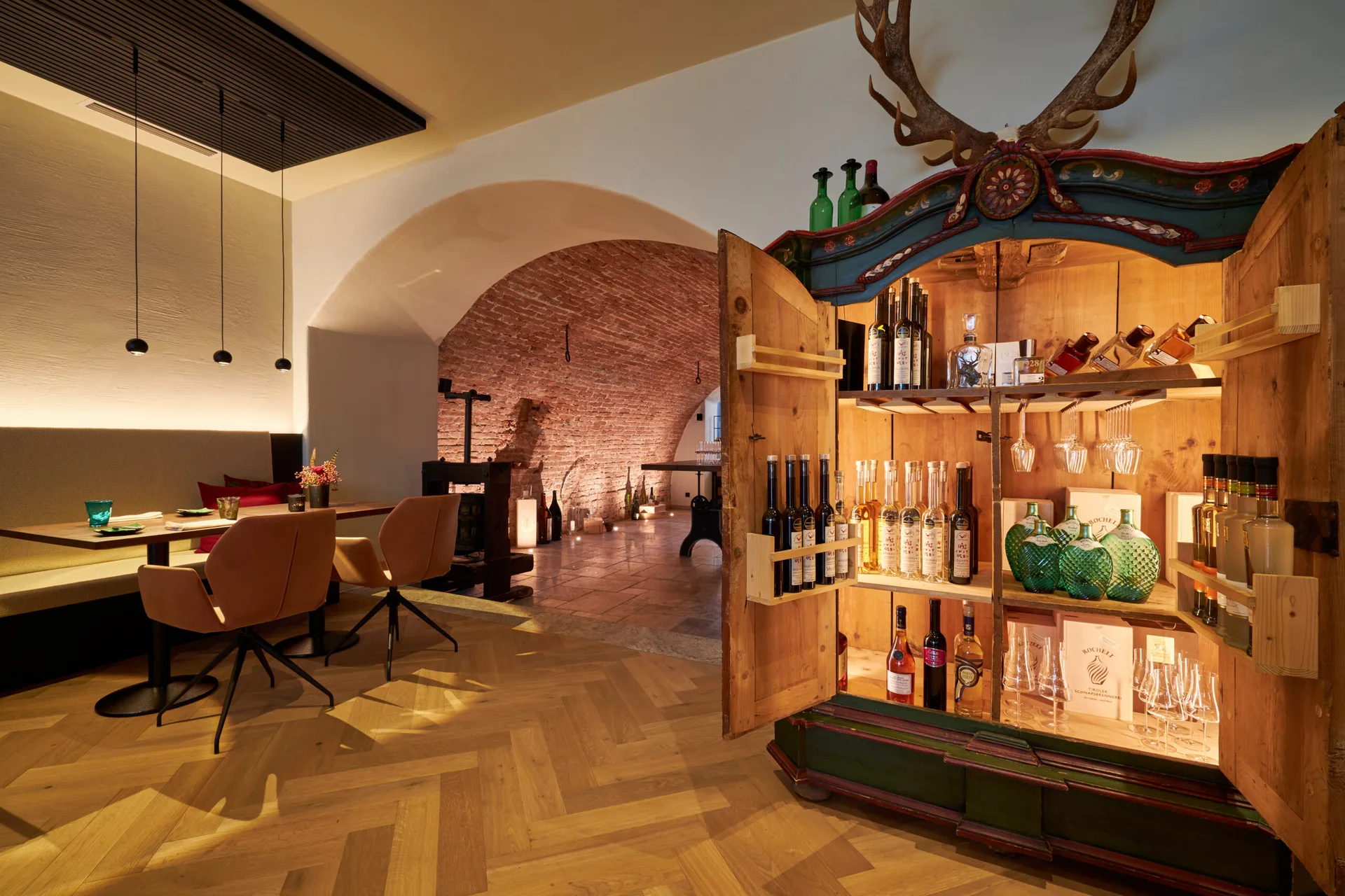 Lenis Wine &amp; Dine — photo 23