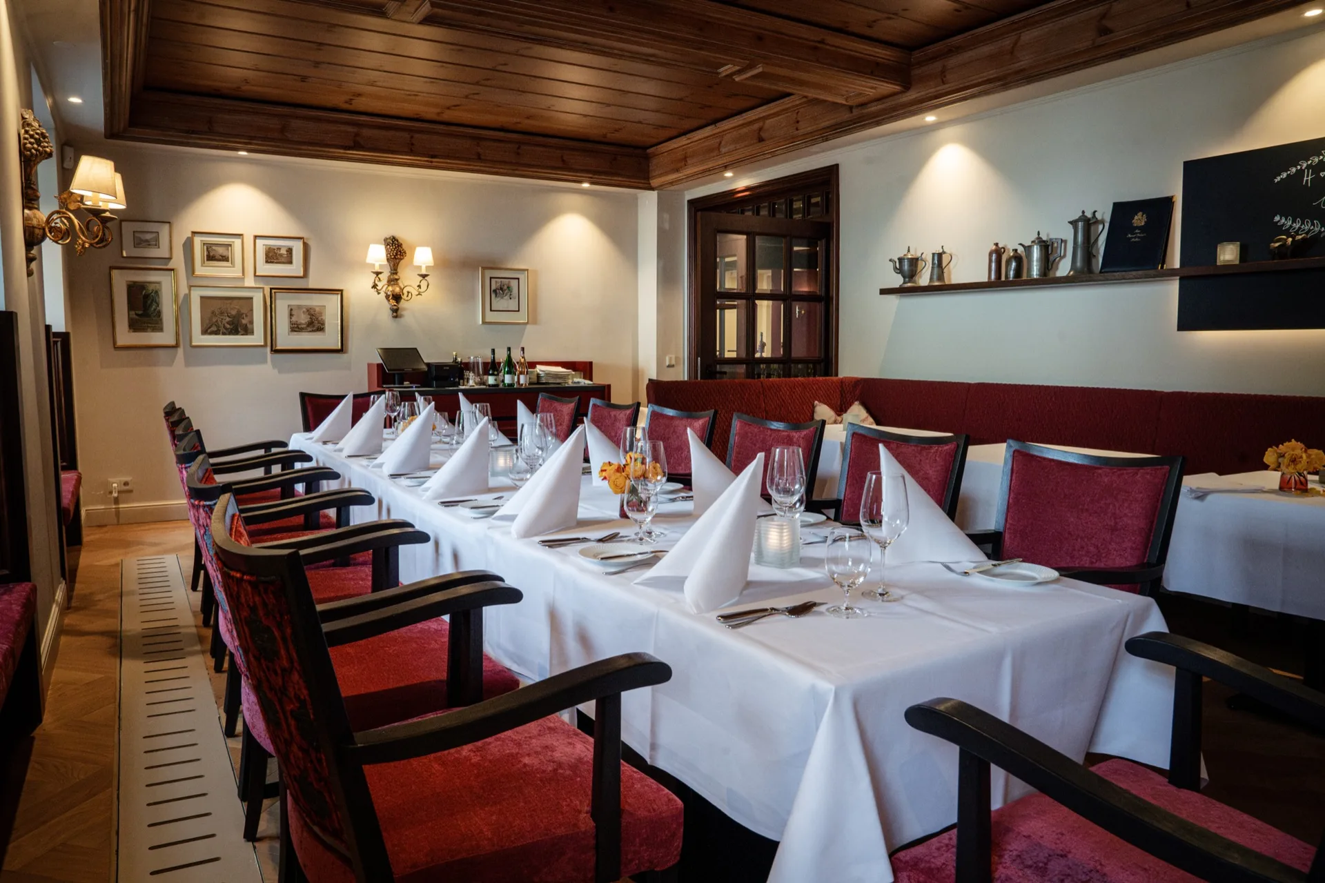 Historisches Gasthaus Sanct Peter Restaurant Weinkirche — photo 11
