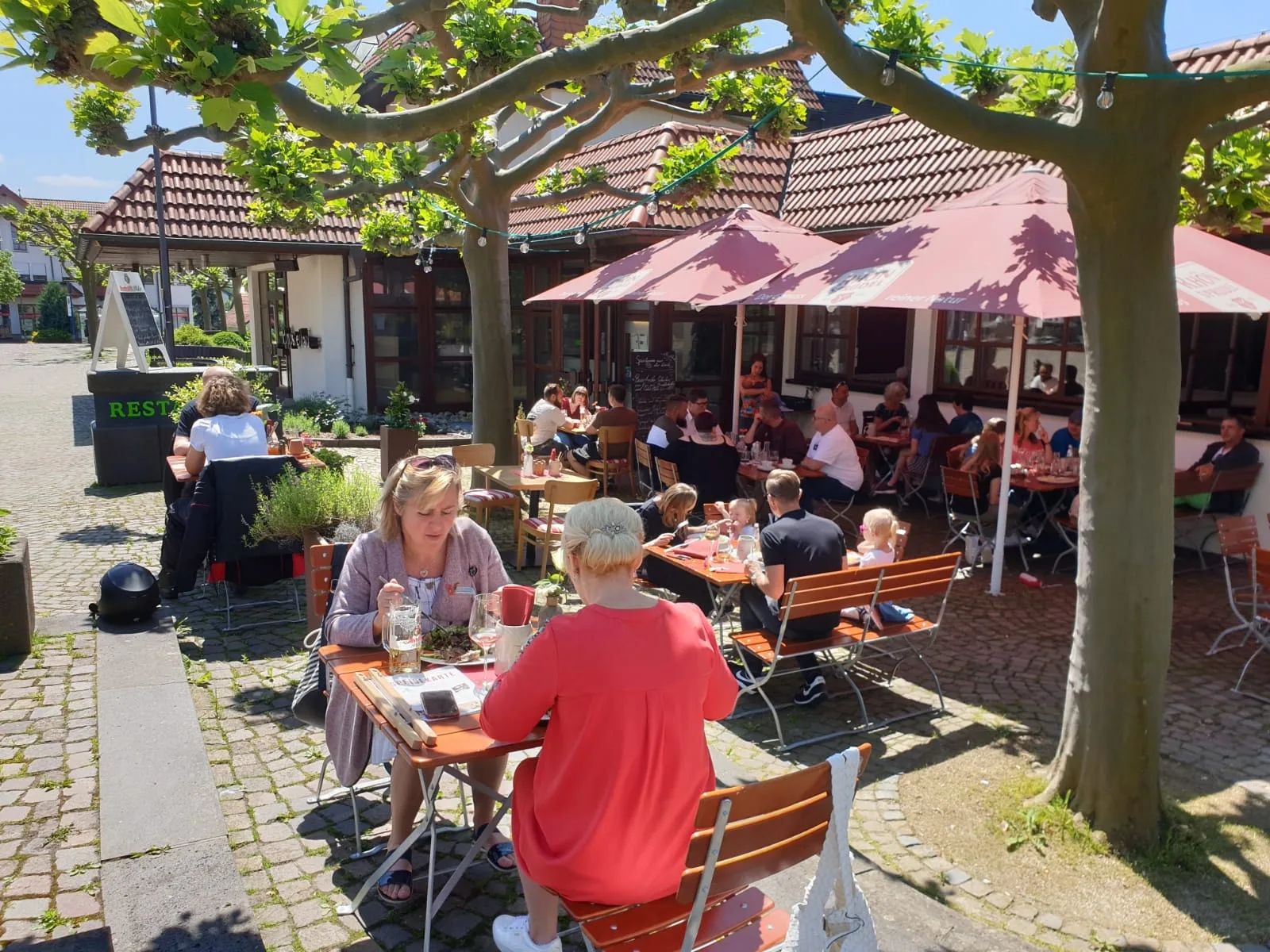 Restaurant „Blaue Ziege“ — photo 37