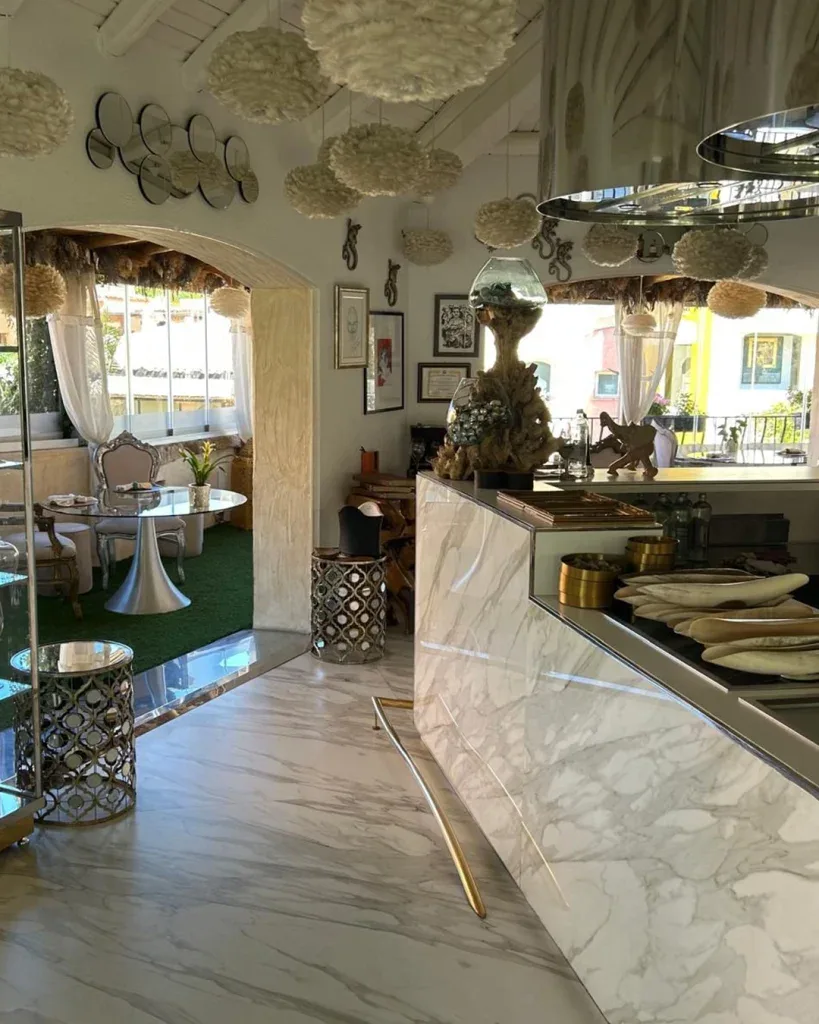 Italo Bassi Confusion Restaurant — photo 18
