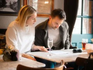 The Jolly Cricketers — atmosphere