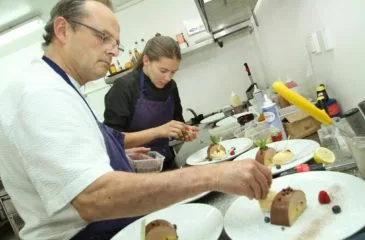 La Charrette Bleue — kitchen
