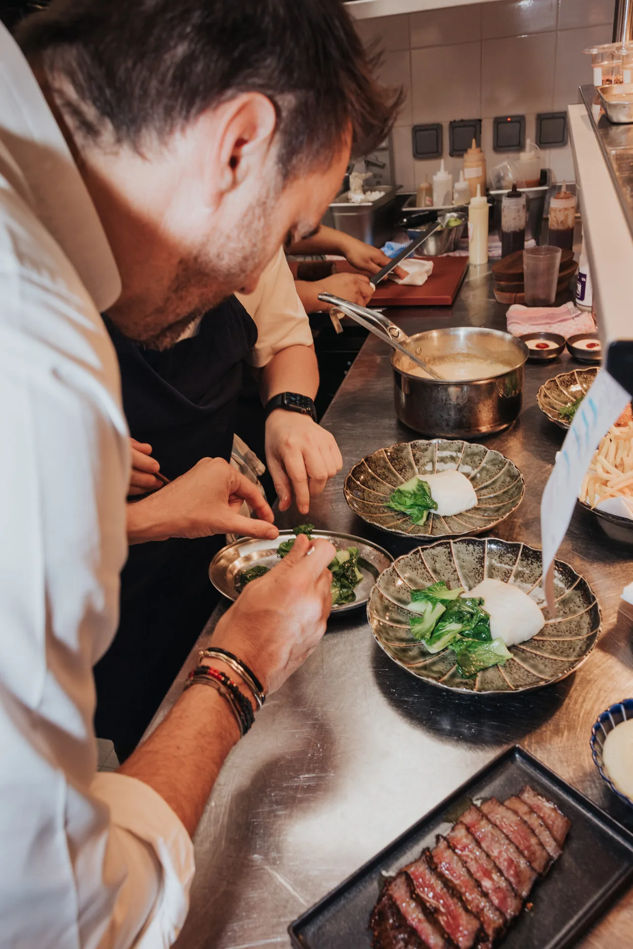 Bar des Prés - Mayfair — kitchen