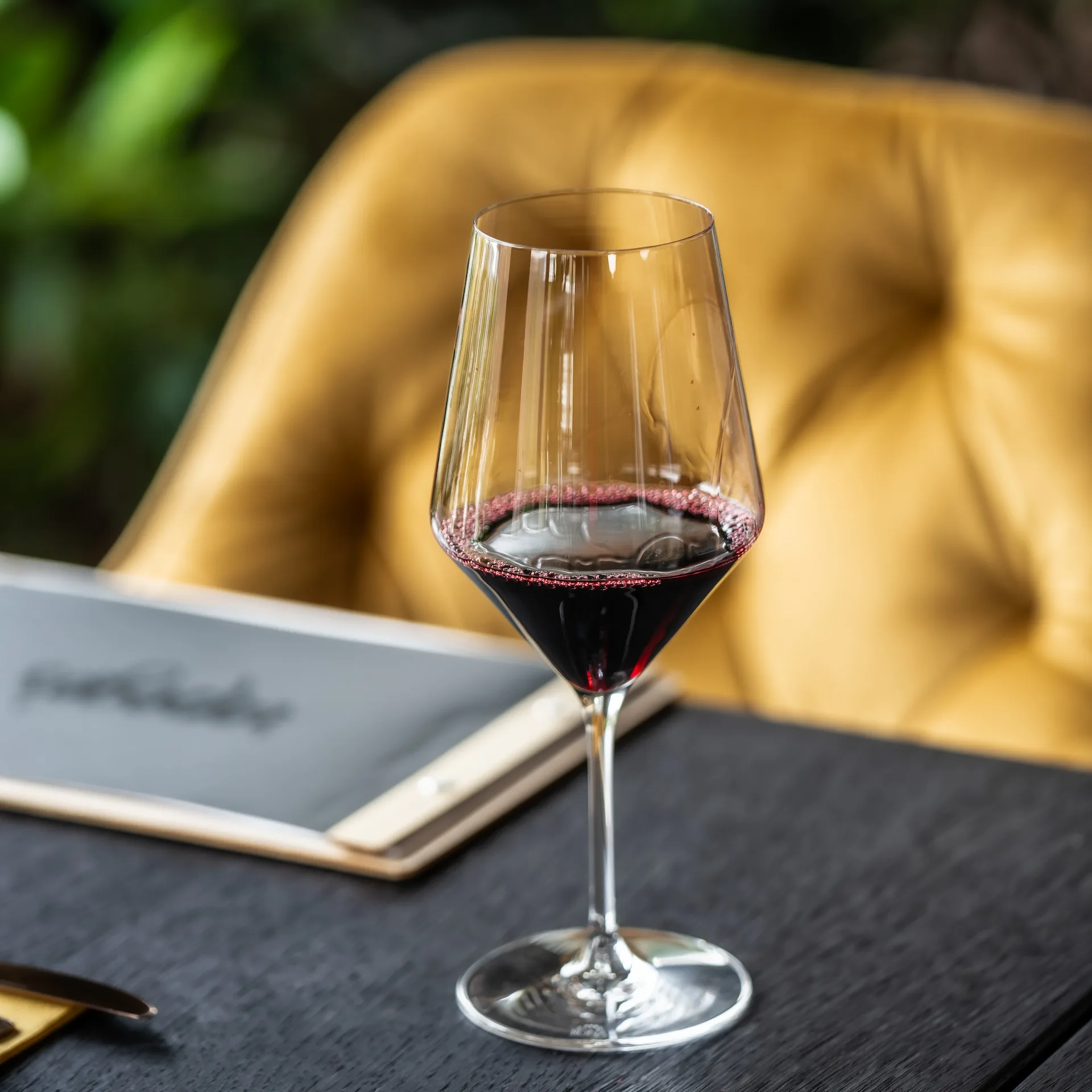 Ropogós Bistro & Garden — atmosphere