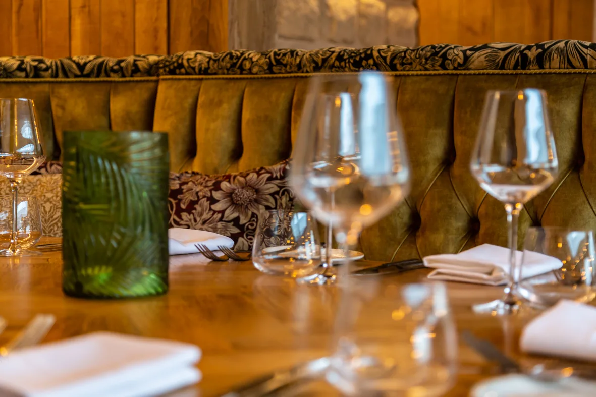 Peak Edge Hotel, Red Lion Restaurant — photo 40