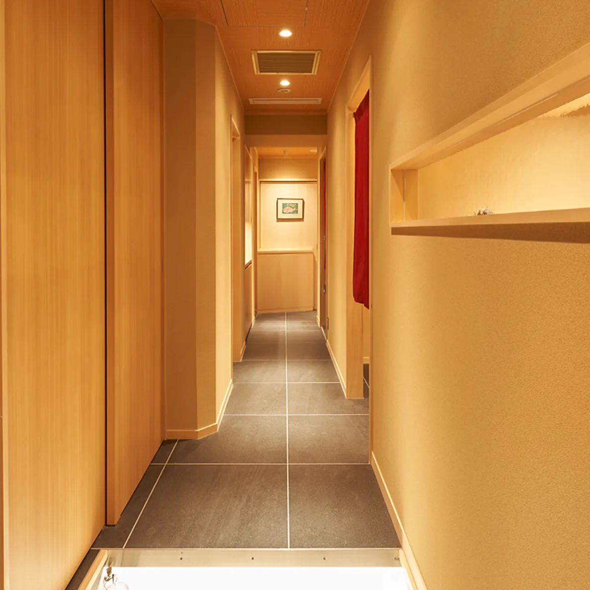 Akasaka Watanabe — photo 12