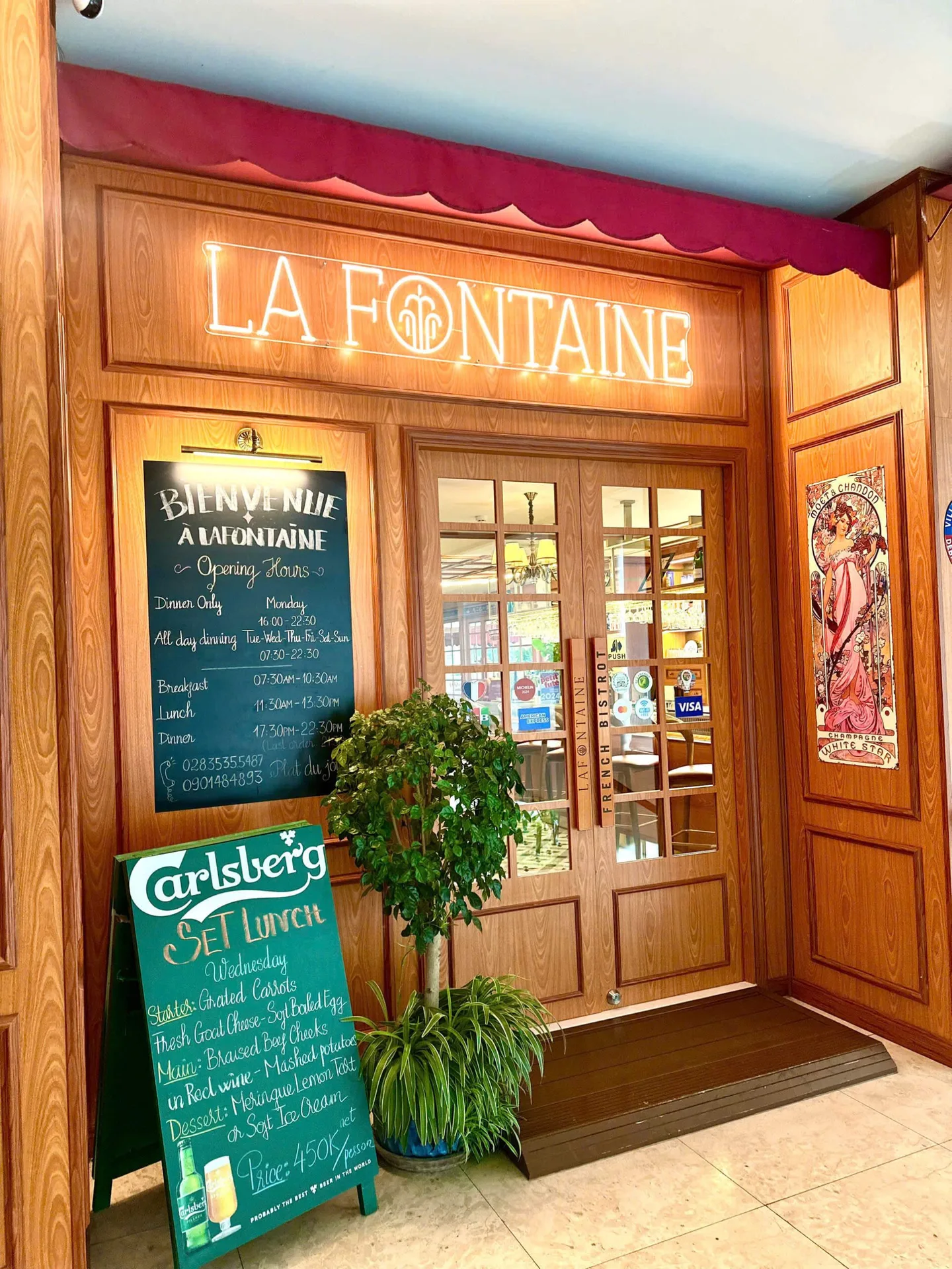 La Fontaine — photo 30