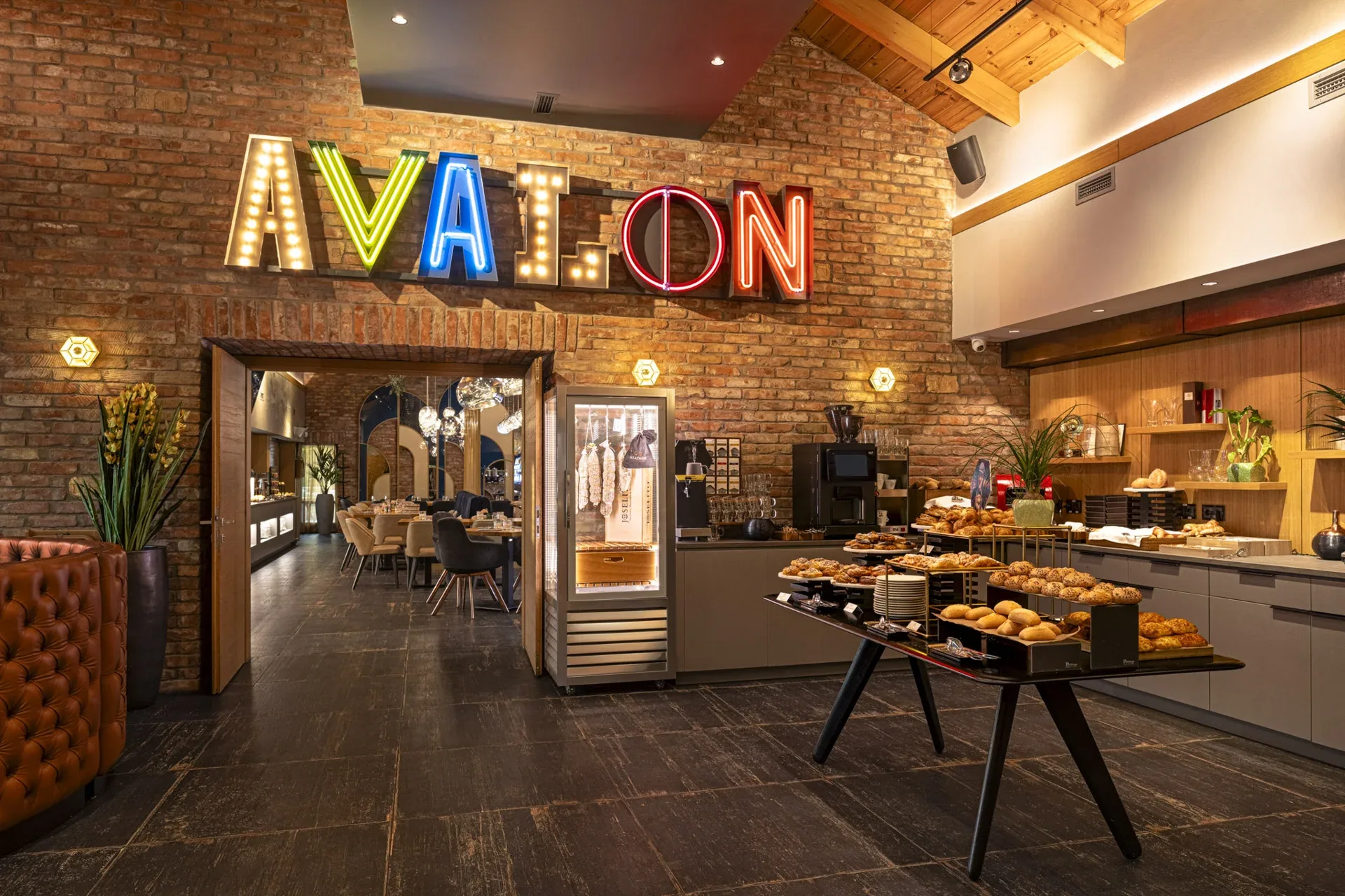 Avalon Ristorante — photo 8