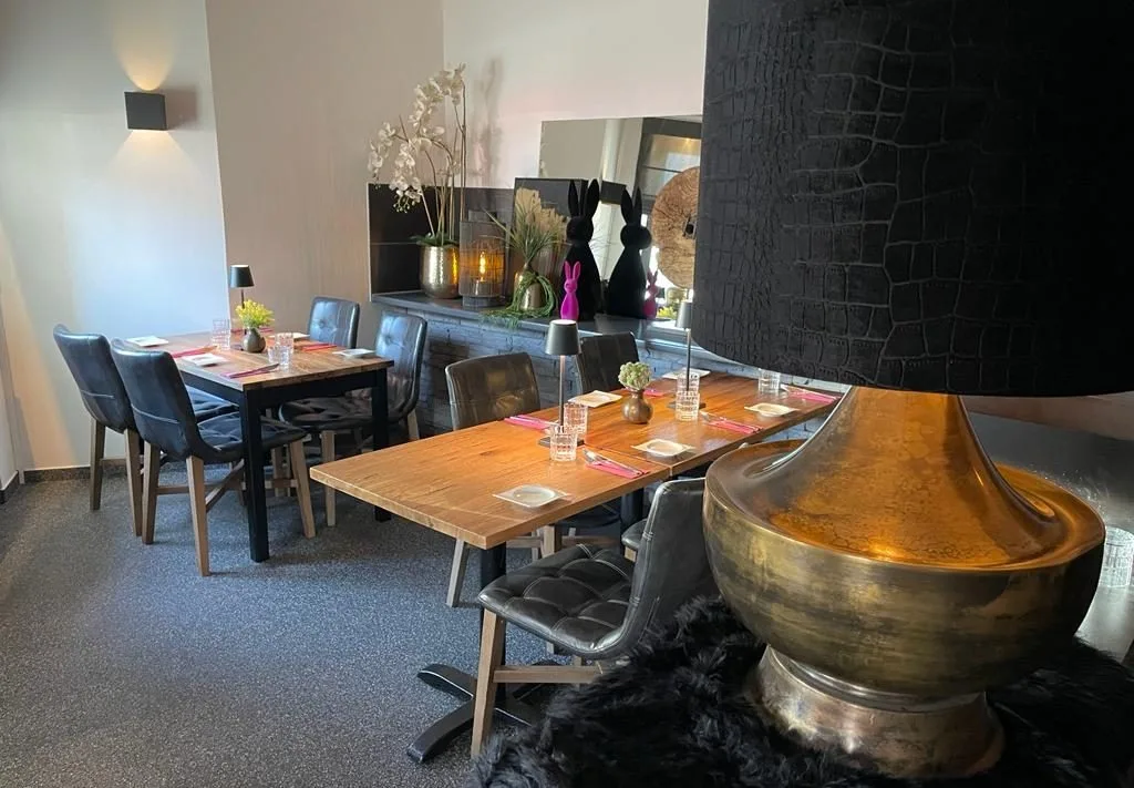 Restaurant Sonderbar — photo 18