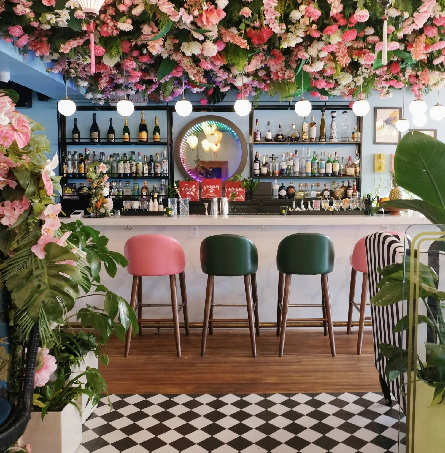 Bonjour Vietnam Bistro — atmosphere