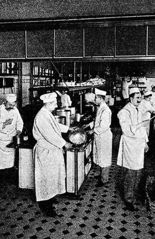 Borchardt Restaurant — photo 5