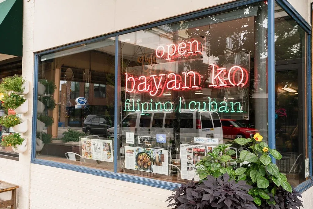 Bayan Ko — photo 9