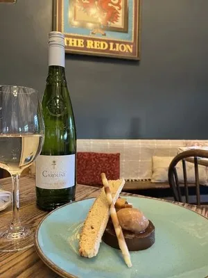 The Red Lion — photo 11
