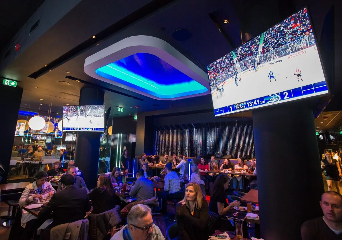 The SportsBar LIVE! at Rogers Arena — photo 21