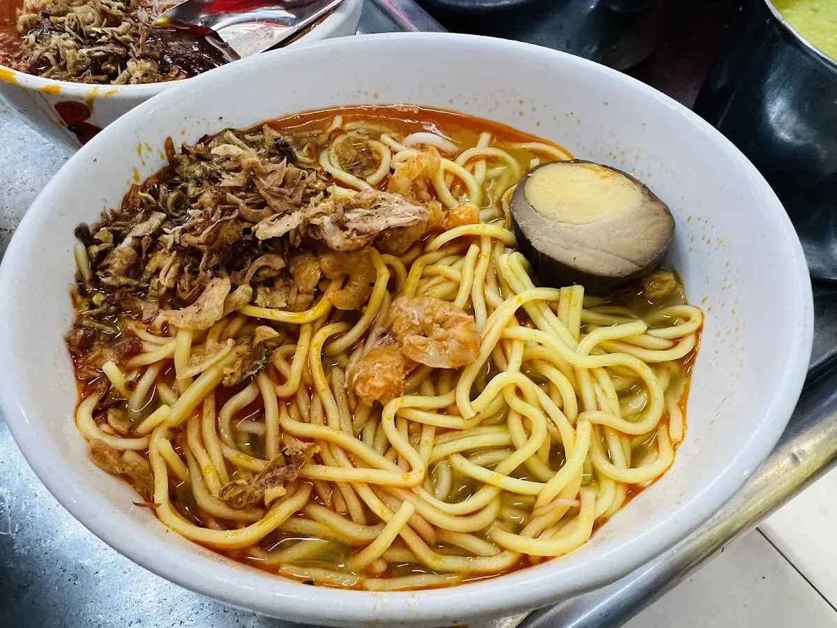 Green House Prawn Mee & Loh Mee (223 Jalan Burma) — photo 16
