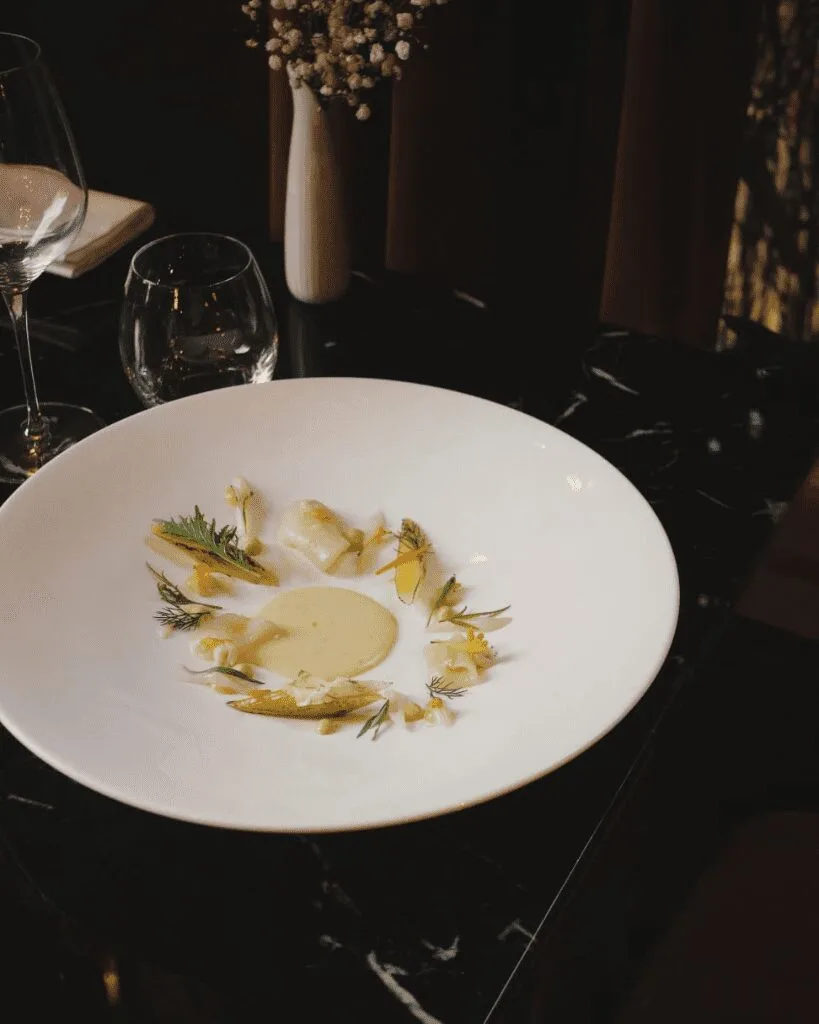 Villa9Trois — food