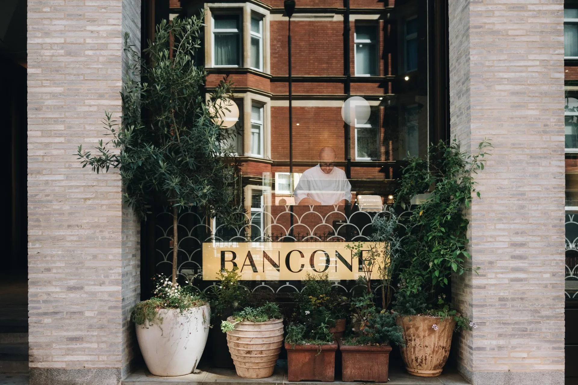 Bancone Golden Square — photo 56