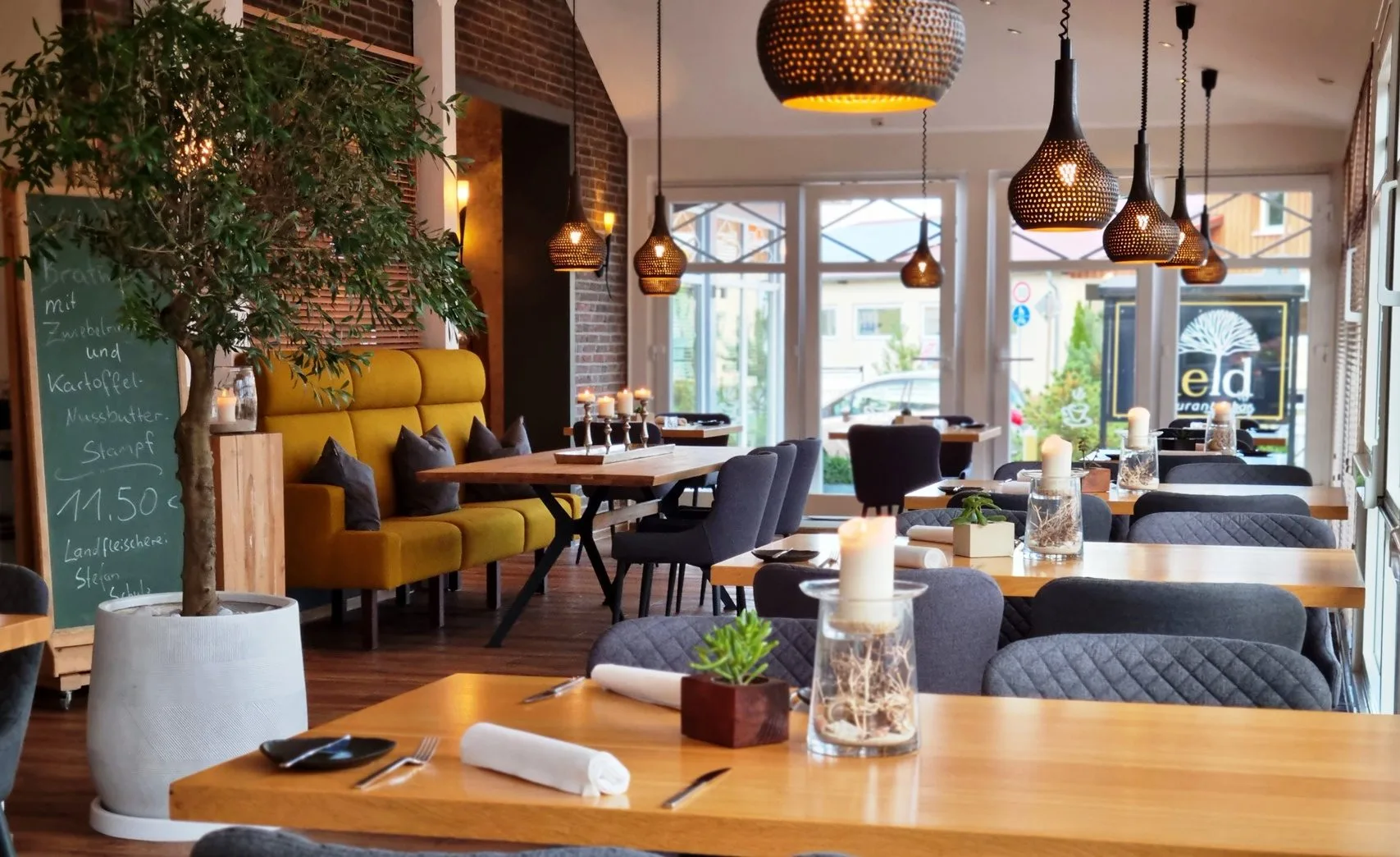 Restaurant Field — photo 17