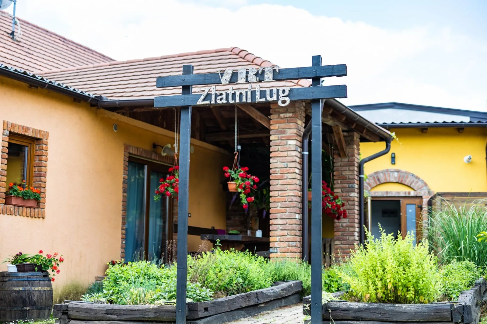 Zlatni Lug — photo 20