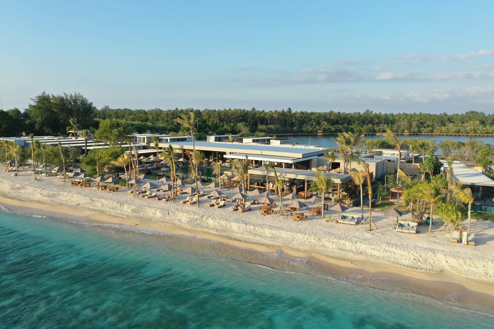 Bask Gili Meno — photo 17