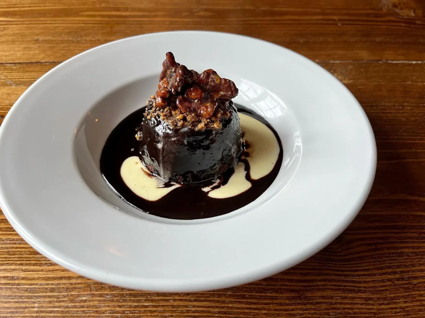 Black Bear Inn, Raglan